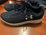 NEW running shoes Men's under Armour Sneakers Sz 9