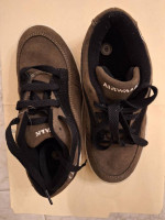 AIRWALK BOYS SHOES SZ 6 NEW