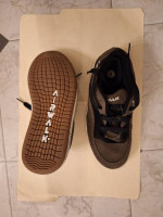 AIRWALK BOYS SHOES SZ 6 NEW