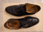 Shoes. BLACK JOHNSTON & MURPHY 9.5