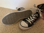Girls Gotta Flurt Size 5.5M Black Wildlife Hi Top Lace-up Shoes