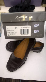 15 pairs womens shoes all like new name brands 7-7.5 variety of styles