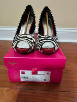 Woman's Shoes