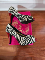 Woman's Shoes