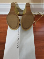 Woman's Shoes