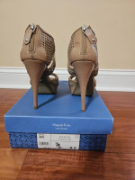 Woman's Shoes