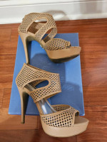 Woman's Shoes
