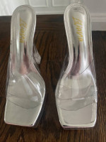 Shoes size 7