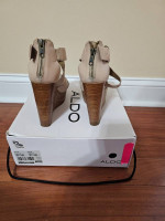 Woman's Wedge Shoes