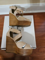 Woman's Wedge Shoes