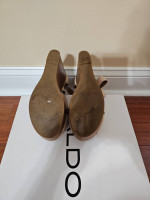 Woman's Wedge Shoes
