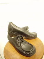 Reduced Choice of 2 pairs of SAS and Softspots women's leather shoes