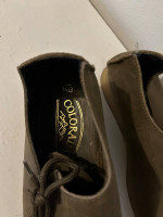 Vintage dusty green leather side tie shoes size 40