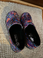 Ladies size 7 multi print clogs shoes