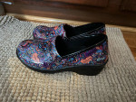 Ladies size 7 multi print clogs shoes