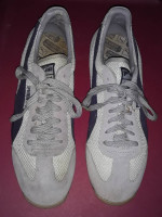 Puma Women's Size 10 Sneakers Shoes