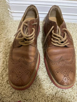 Shoes for men like new size 8/ each sols seperatly