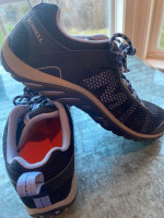 MERREL RIVERBEND TRAIL WATER SHOES size 9