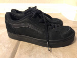 YOUTH Vans Triple Black Sneakers/Skate Shoes, Sz.5~LIKE NEW!
