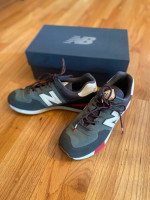Men’s 9.5 New Balance 574 shoes