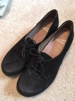 Dansko Euro size 39 or Clarks size 8-1/2 shoes - new in box