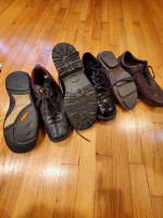 3 pair men's dress shoes.