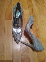 Stunning Badgley Mischka crystal shoes