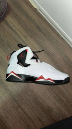 BOYS' BIG KIDS' JORDAN TRUE FLIGHT BASKETBALL SHOES