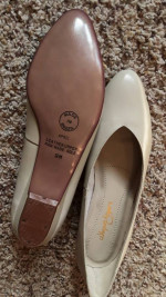 NEW women's leather low heels/flats shoes