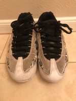 Boys Kids Shoes Size 5Y