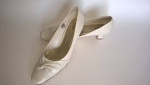 Womens 7M shoes ivory color East Fifth excellent condition gently worn