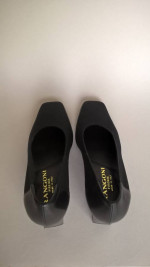 Womens 7-7.5M shoes black Franco Sarto excellent condition Italian