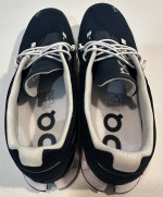 Cloud On Cloud Swiss men’s running shoes size 7.5