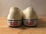 VANS AUTHENTIC SHOES MENS SIZE 8 WOMENS 10.5 OFF WHITE CREAM BEIGE