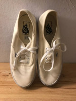 VANS AUTHENTIC SHOES MENS SIZE 8 WOMENS 10.5 OFF WHITE CREAM BEIGE