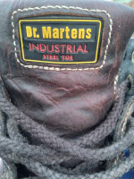 MEN'S DOC MARTIN DM'S INDUSTRIAL STEEL TOE SHOES/ BOOTS/SIZE 9 M