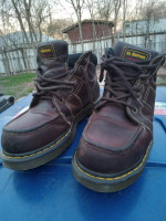 MEN'S DOC MARTIN DM'S INDUSTRIAL STEEL TOE SHOES/ BOOTS/SIZE 9 M