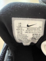 New NIKE Size 13 Running Shoes