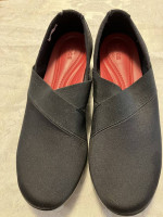 Crocs Womens 10 Shoes Dual Comfort Busy Day Black Stretch Fabric