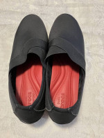 Crocs Womens 10 Shoes Dual Comfort Busy Day Black Stretch Fabric