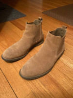 Men’s Shoes 10.5 three pairs.
