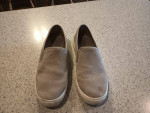 Women's Sorel tan slip on shoes - size 9