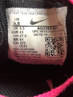 Women's NIKE ZOOM pink size 9.5 running shoes - great