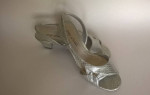 Womens shoes 7W silver sandals Easy Street like new condition