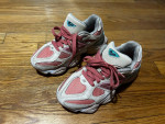 New Balance Azorb Women Shoes Size 5