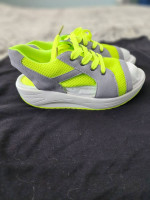 Women or girls shoes size 6.5