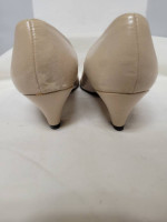 Red Cross Beige Lace Pumps Size 9B