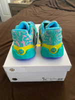 Harden Vol. 4 Shock Mint Size 10.5 - Rare Basketball Shoes