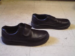 WALKING SHOES
