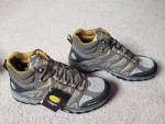 Brand New Men's Eddie Bauer Hiking Shoes - Size 9